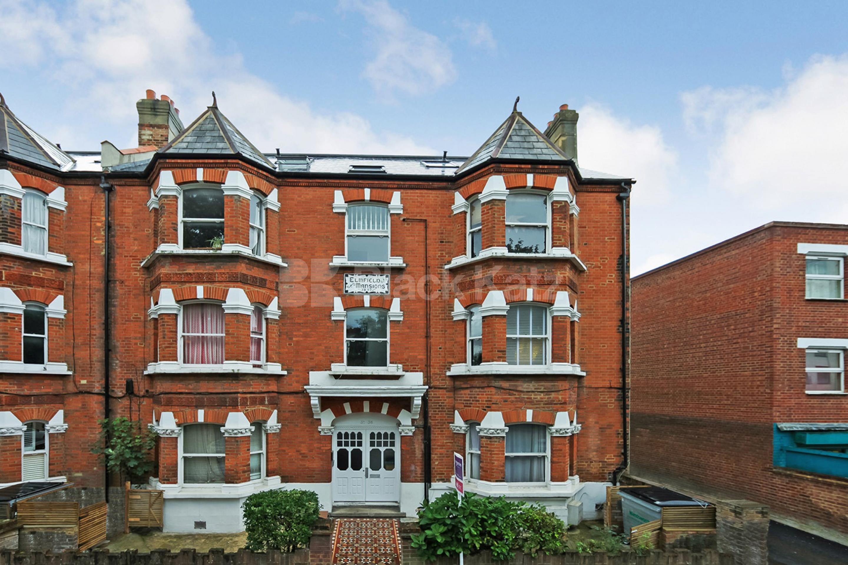 Spacious and bright apartment in the heart of Balham Elmfield Mansions - Elmfield Road , Balham  SW17